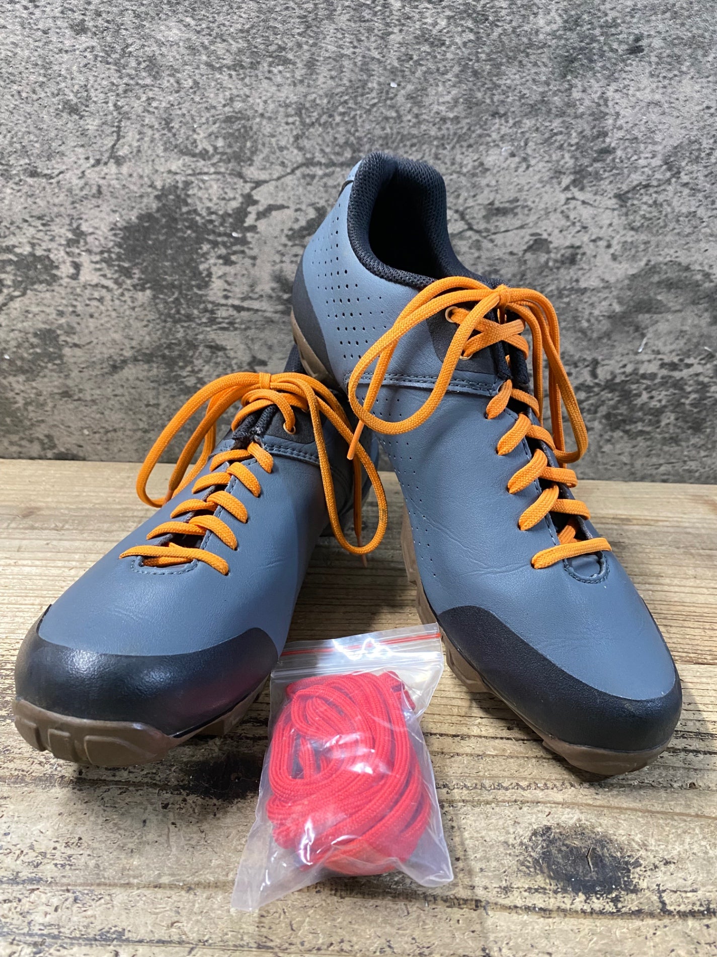 JZ584 ジロ GIRO PRIVATEER LACE ビンディングシューズ 2穴 グレー
