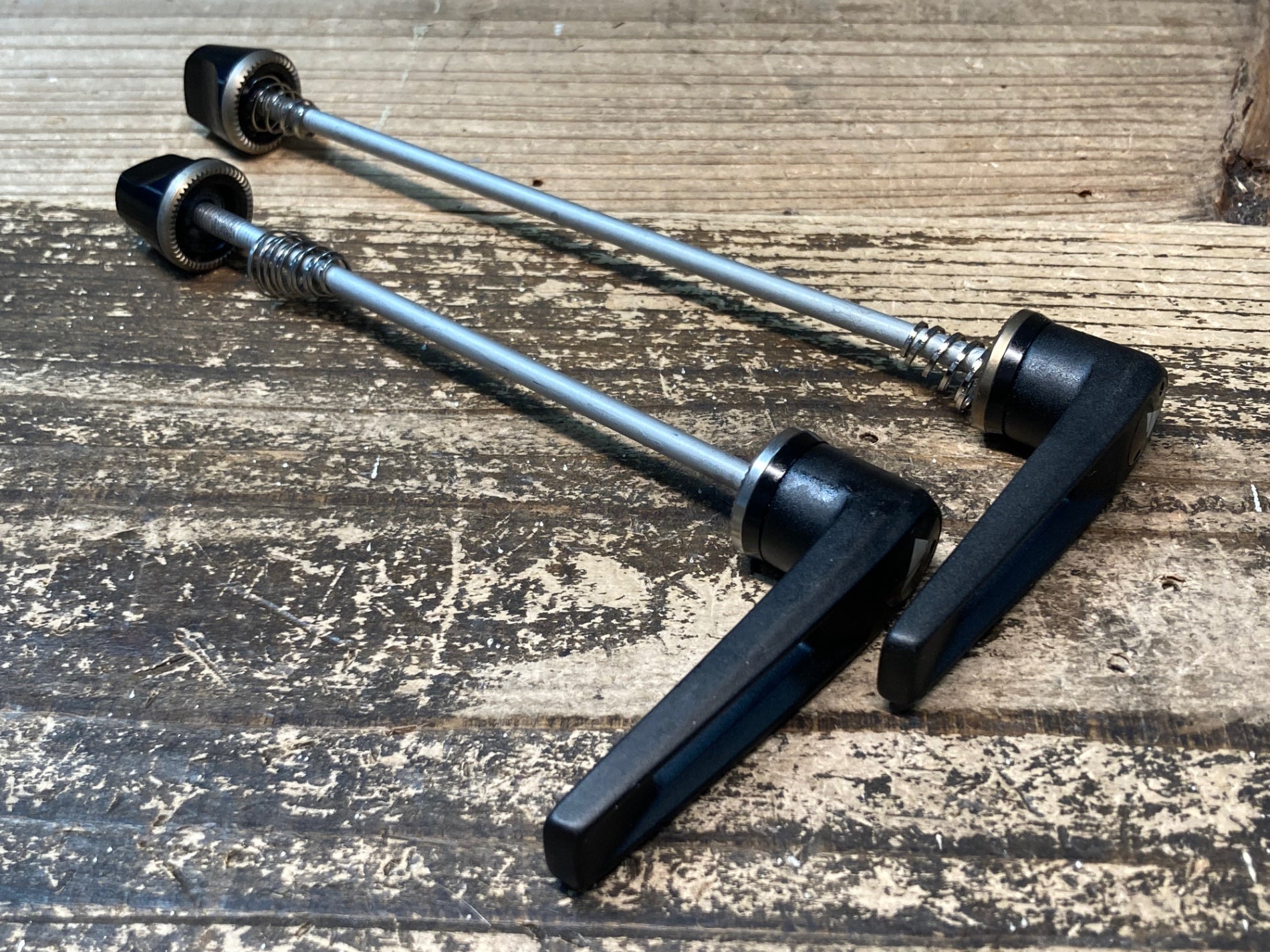 JF574 DT SWISS RWS スキュワー クイックリリース 100mm/130mm ロード