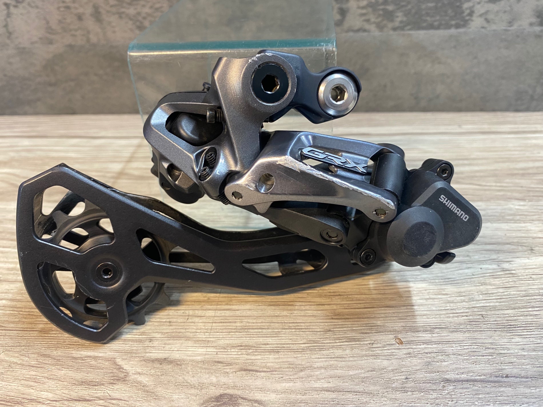 SHIMANO GRX RD-RX815 リアディレイラー 11s Di2 電動 JN662 シマノ SHIMANO GRX RD-RX815 リアディレイラー 11S Di2 電動