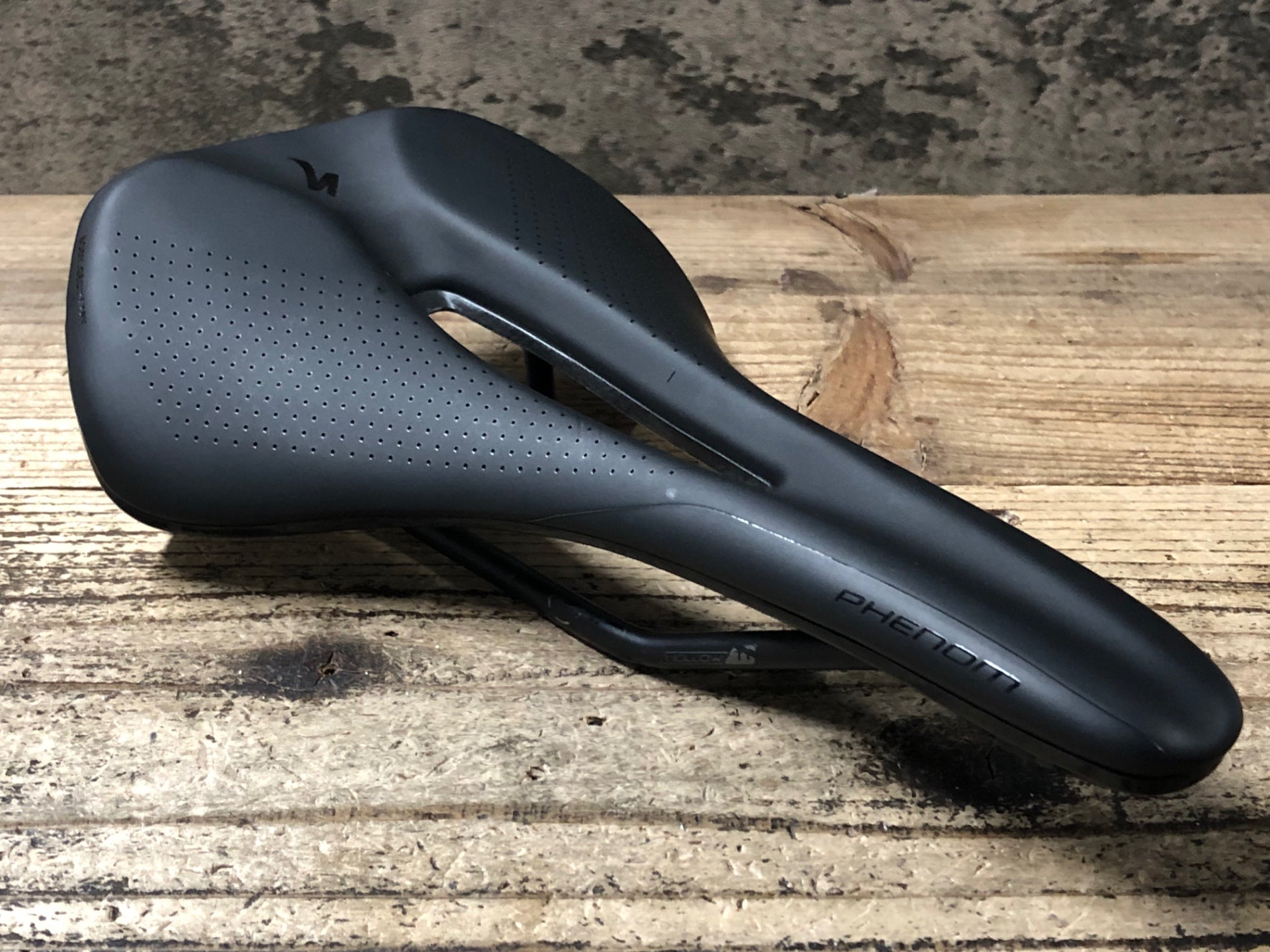 JZ392 スペシャライズド SPECIALIZED PHENOM EXPERT サドル 155mm Ti