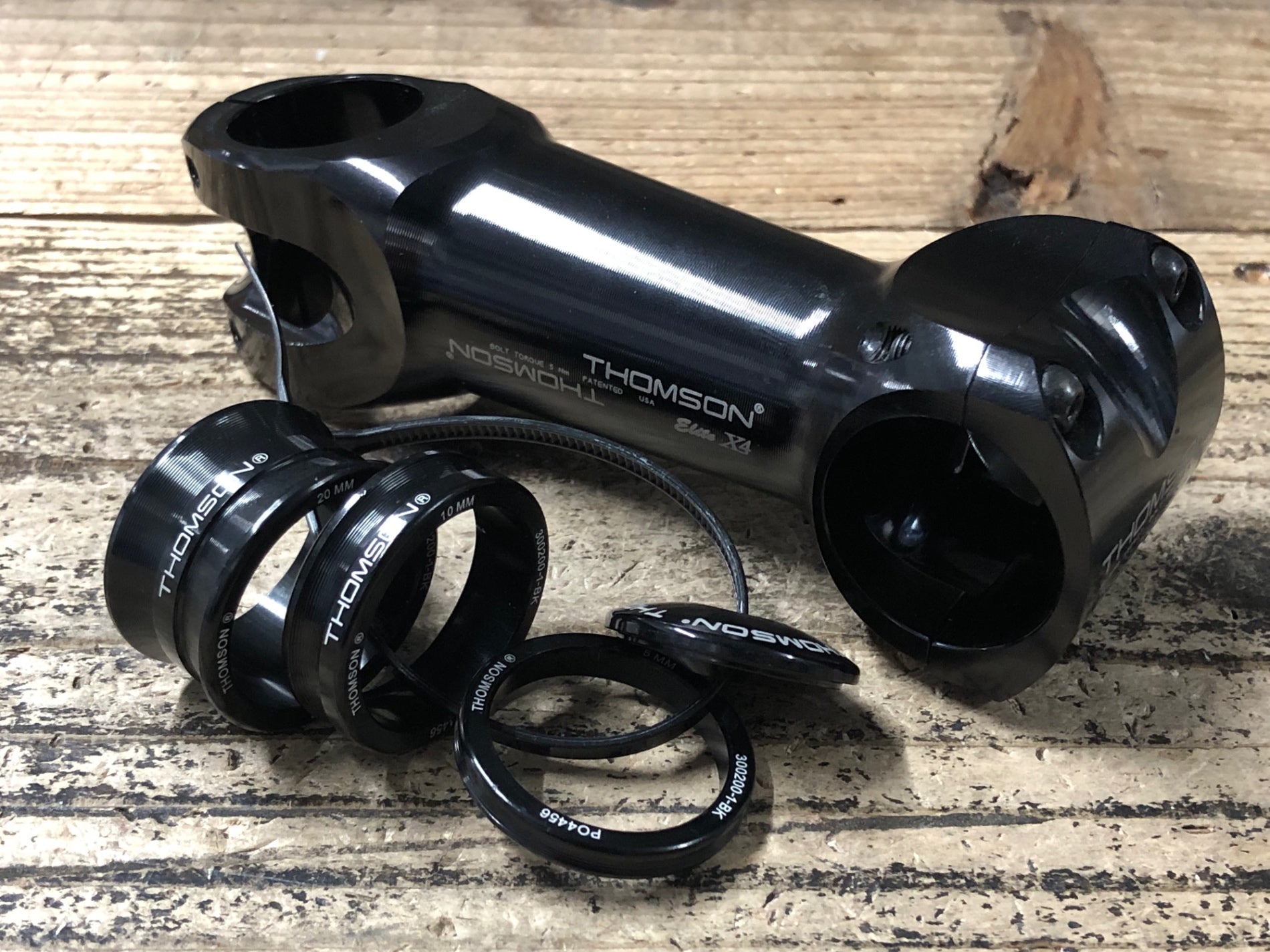 JU820 トムソン THOMSON ELITE X4 ステム 黒 110mm Φ31.8 OS