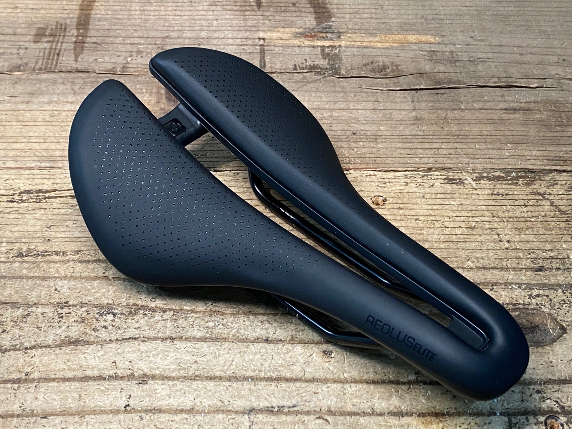 【美品】ボントレガー AEOLUS ELITE 145幅 サドル サドル Bontrager Aeolus Elite Saddle（ボントレガー