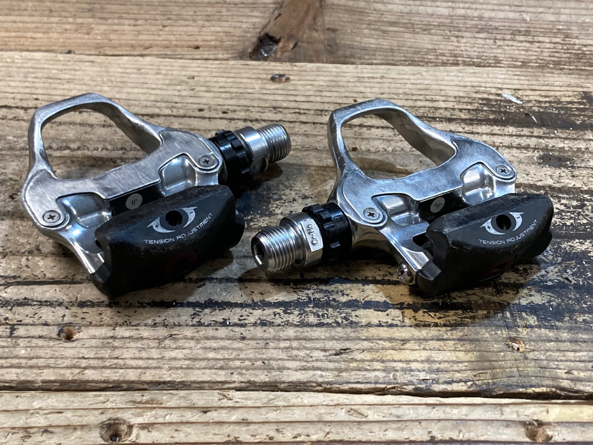 JS145 シマノ SHIMANO 105 PD-5700 ビンディングペダル SPD-SL ※ガリ傷