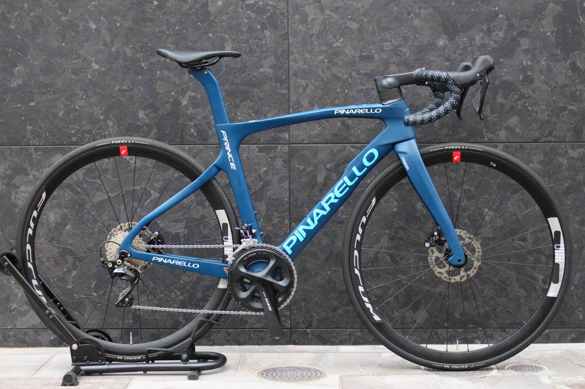 ピナレロ PINARELLO プリンス ディスク PRINCE DISK 2022モデル 490