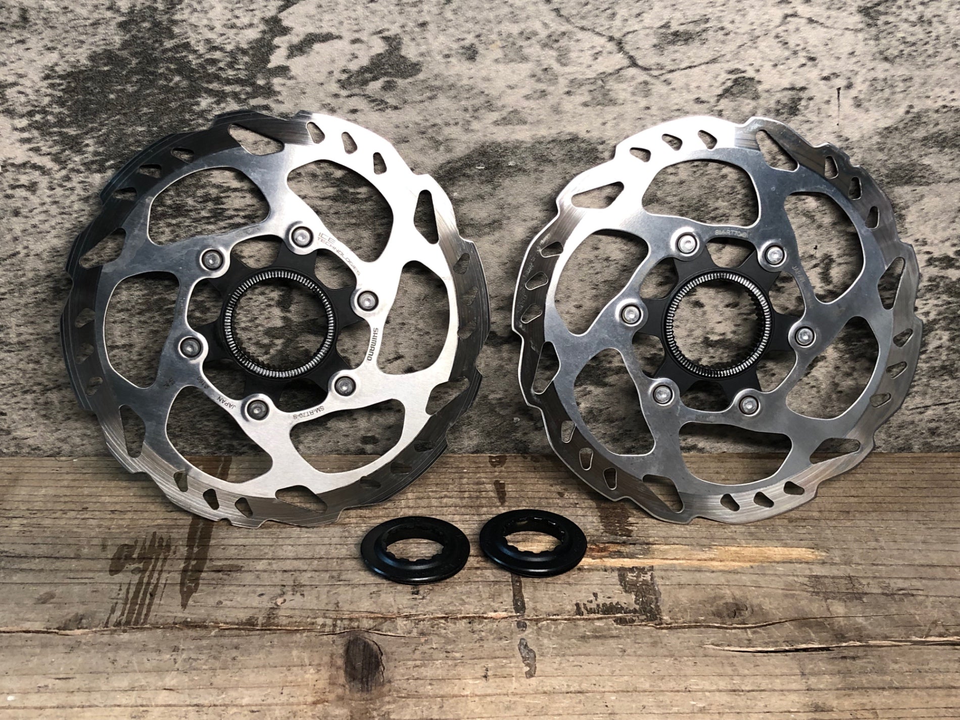 IX766 シマノ SHIMANO SM-RT70-S ディスクブレーキ ローター Φ160 2枚