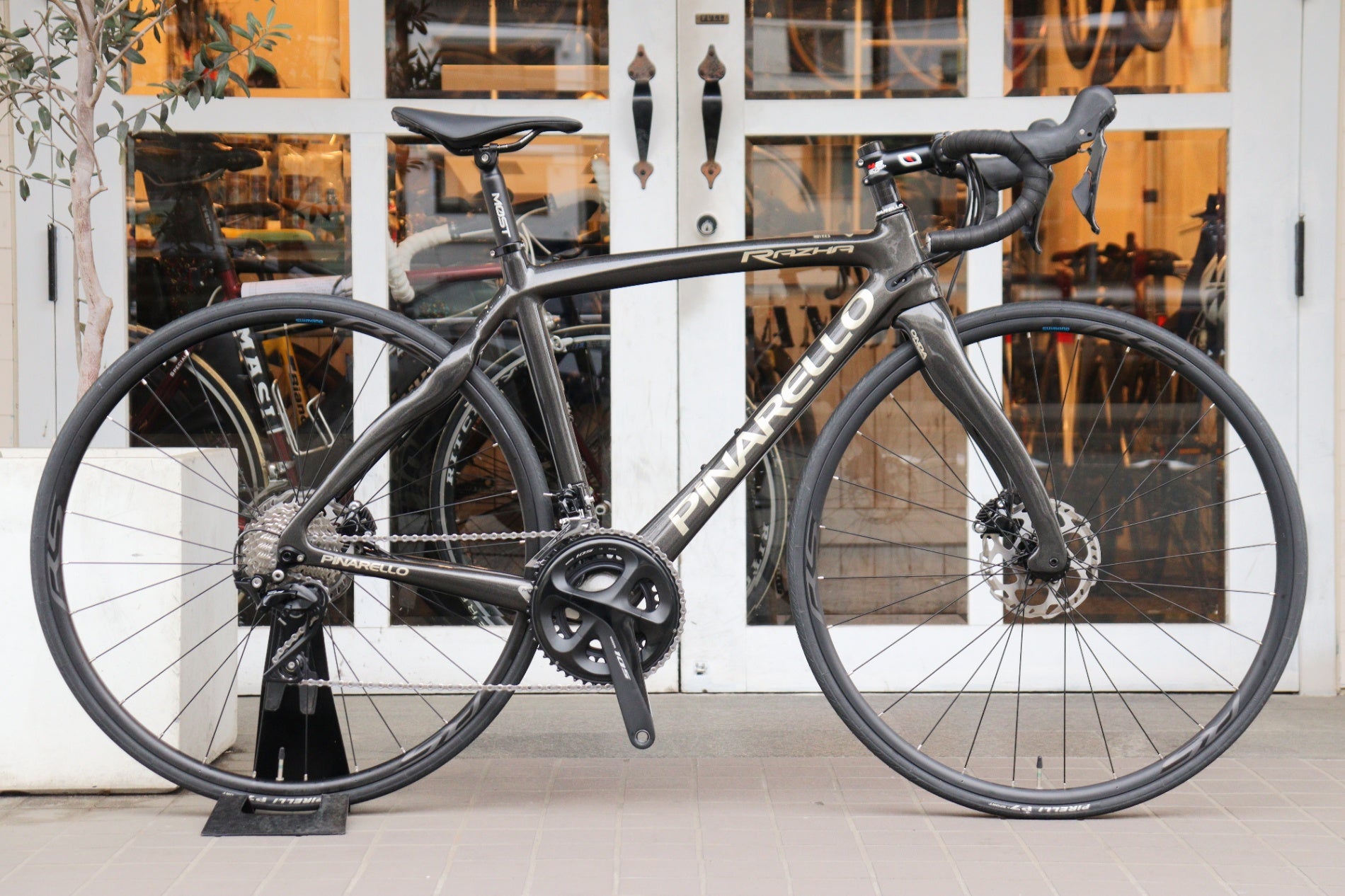 ピナレロ PINARELLO ラザ RAZHA DISK 2023モデル 465サイズ シマノ 105