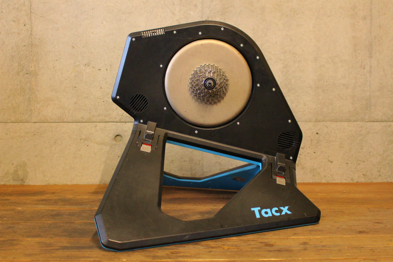 【箱、付属品付き】Tacx NEO2T Smart トレーナー