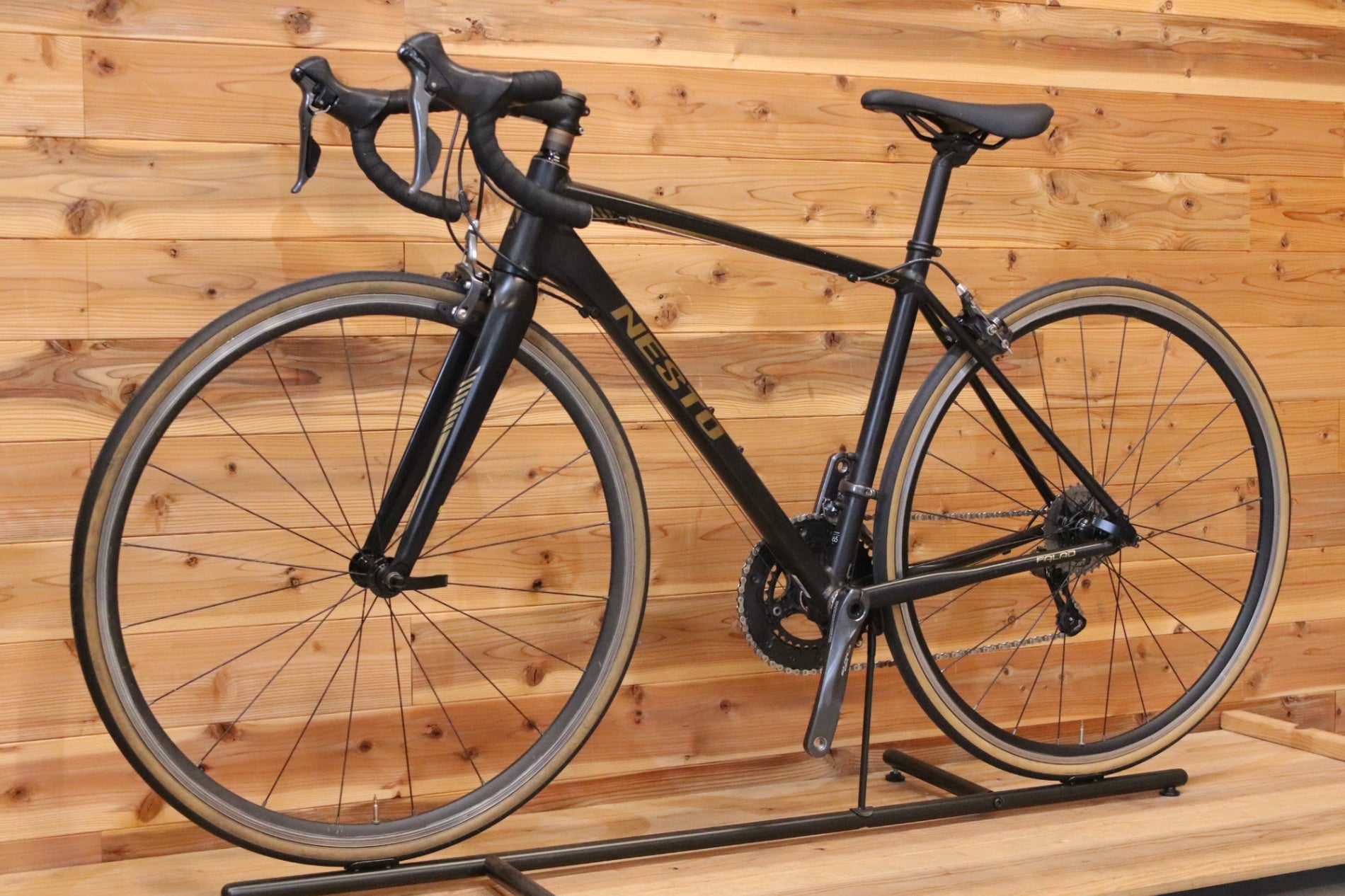 ネスト NESTO ファラド FALAD PRO 465サイズ シマノ クラリス R2000 8S