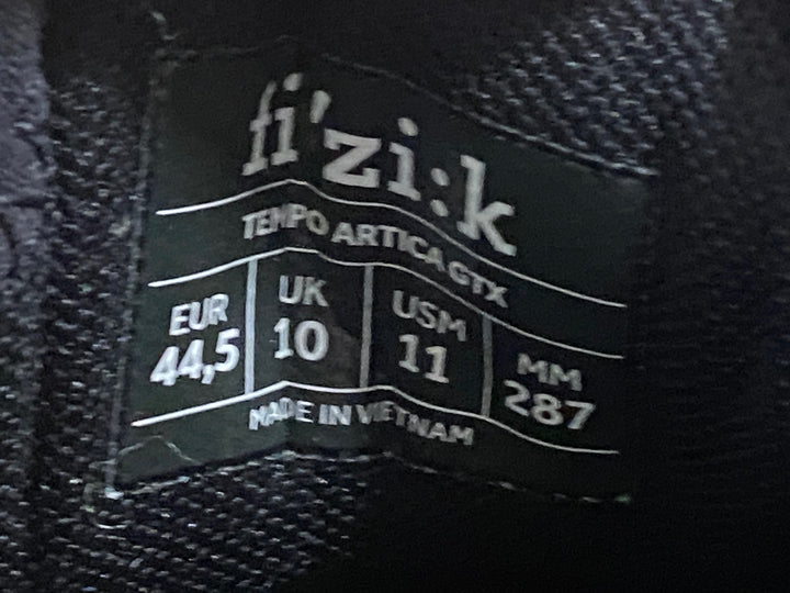 KK974 フィジーク Fizik テンポ TEMPO ARTICA GTX ビンディングシューズ 黒 EU44.5 3穴