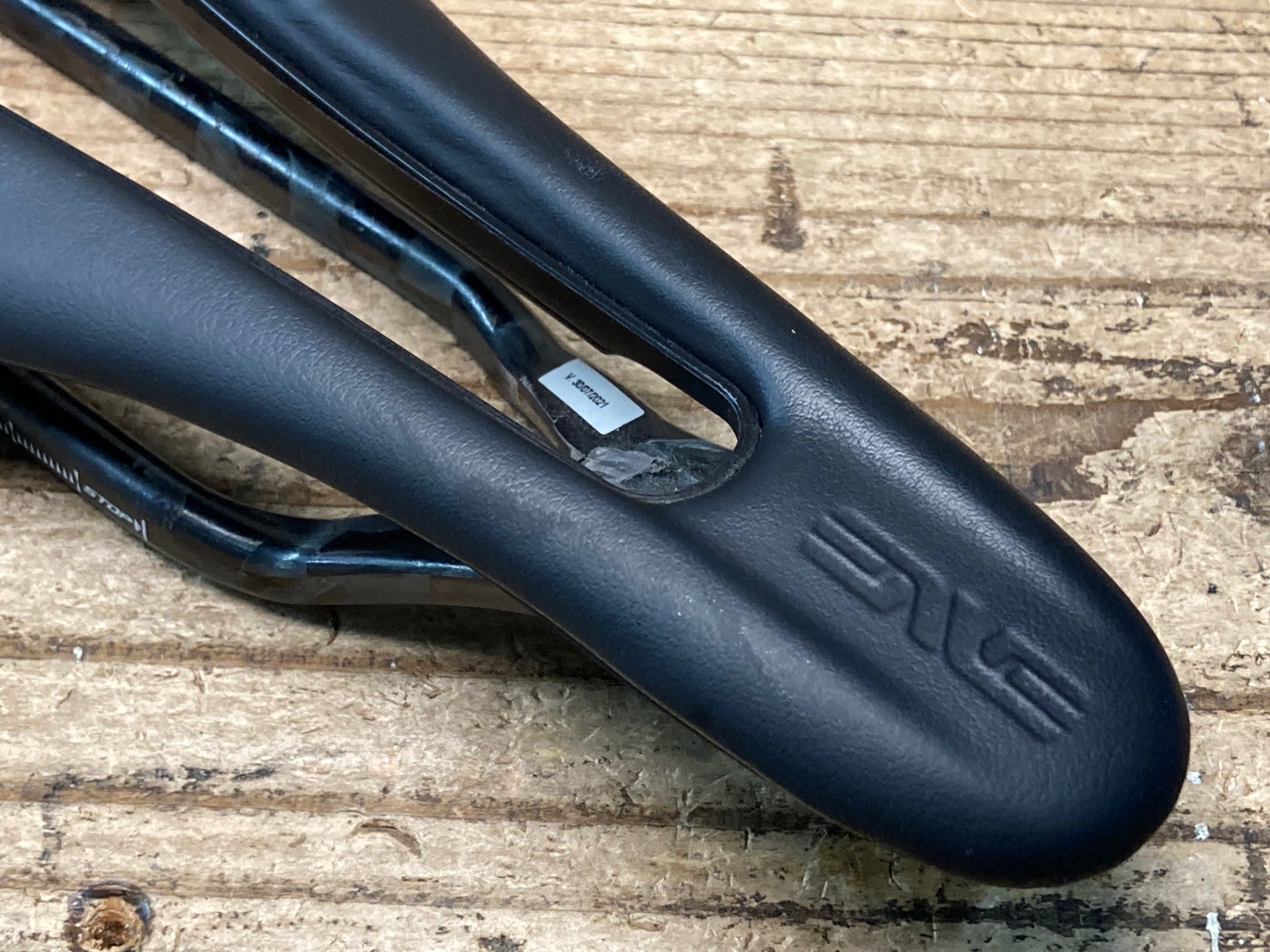 JK940 エンヴィ ENVE SADDLE selle ITALIA SLR BST CB サドル 黒