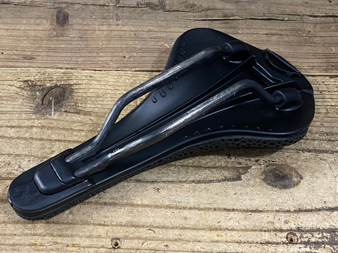 KO853 フィジーク fizik ANTARES VERSUS EVO R1 ADAPTIVE サドル カーボンレール 139mm