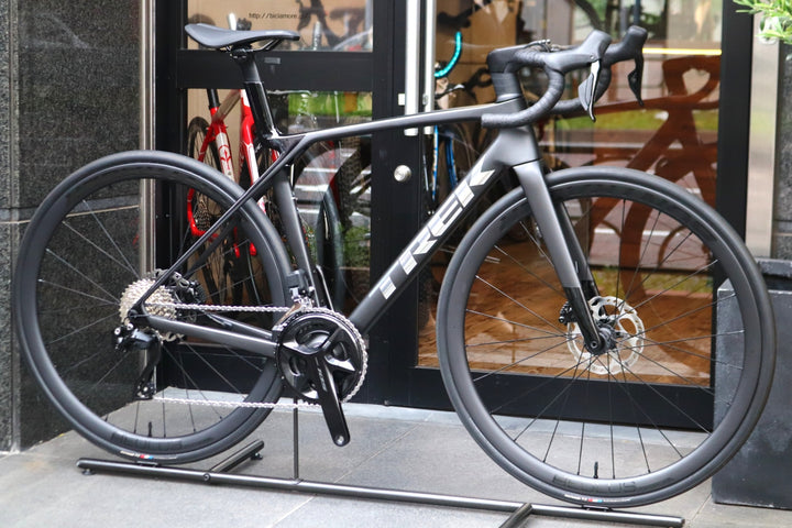 トレック TREK マドン MADONE SL6 GEN8 2025モデル Mサイズ シマノ 105 R7170 Di2 12S カーボン ロードバイク 【東京南麻布店】