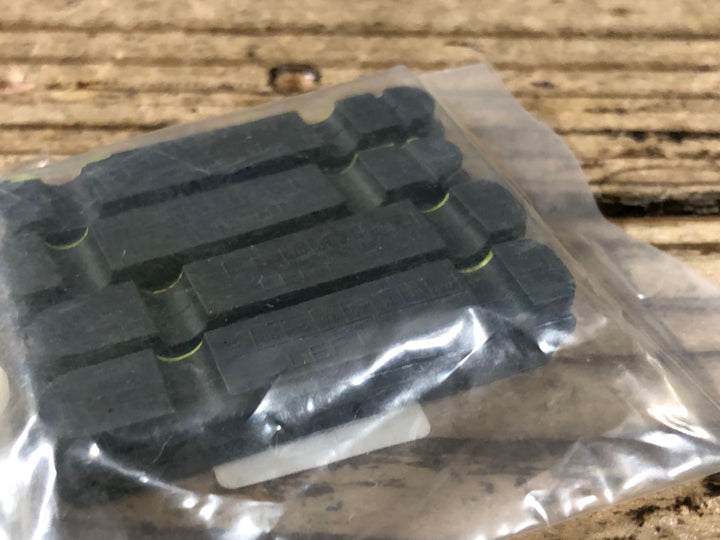KI439 AX Lightness ブレーキパッド 4pcs シマノ用