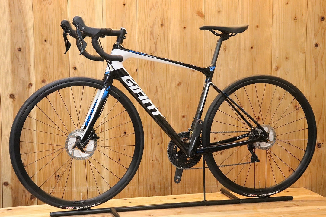 ジャイアント GIANT ディファイ DEFY ADVANCED 2 2017年モデル Mサイズ シマノ 105 R7020 11S カーボン ロードバイク 【芦屋店】