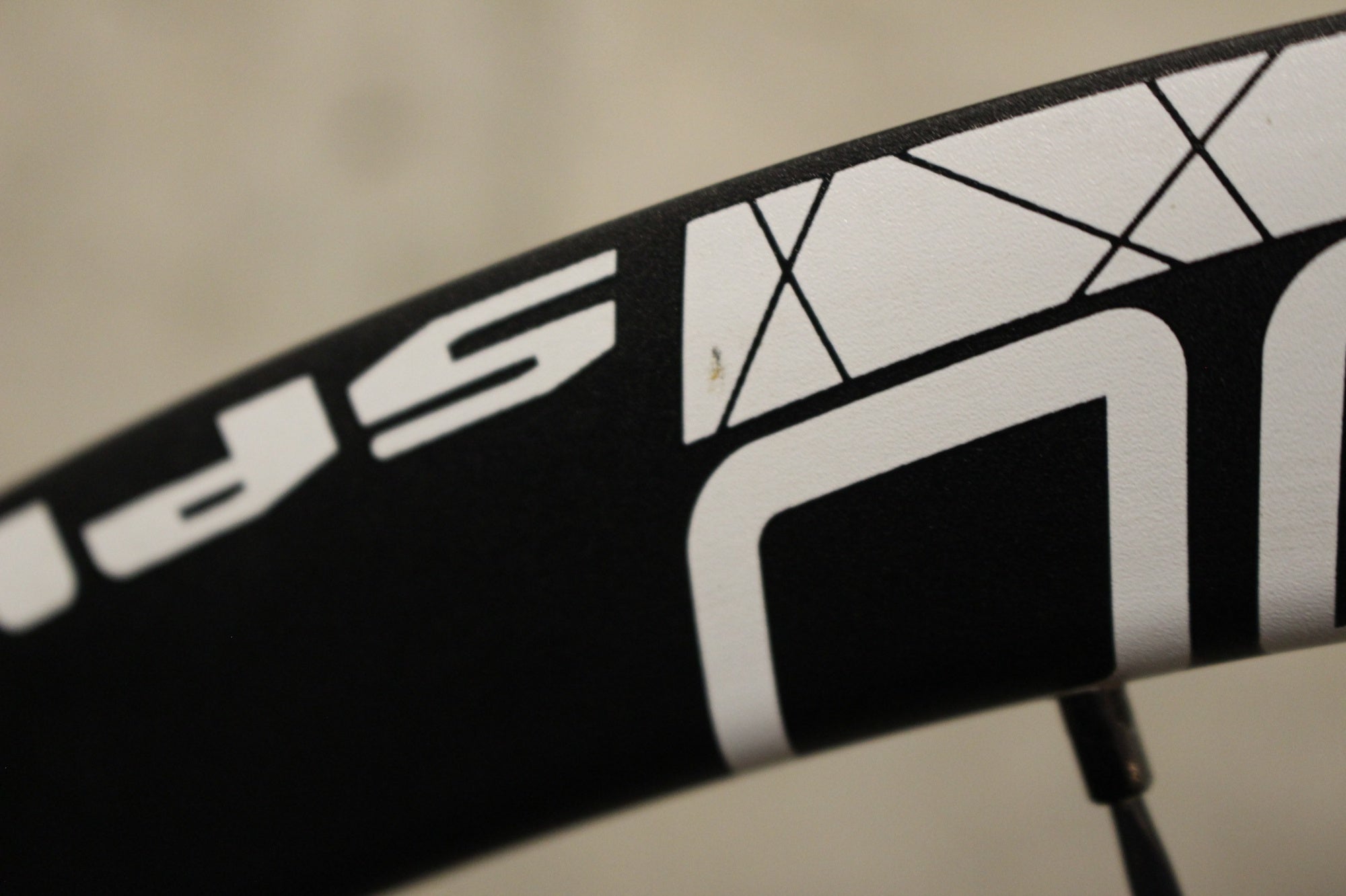 DT SWISS P1800 SPLINE 32 DB DISC アルミ チューブレスレディ