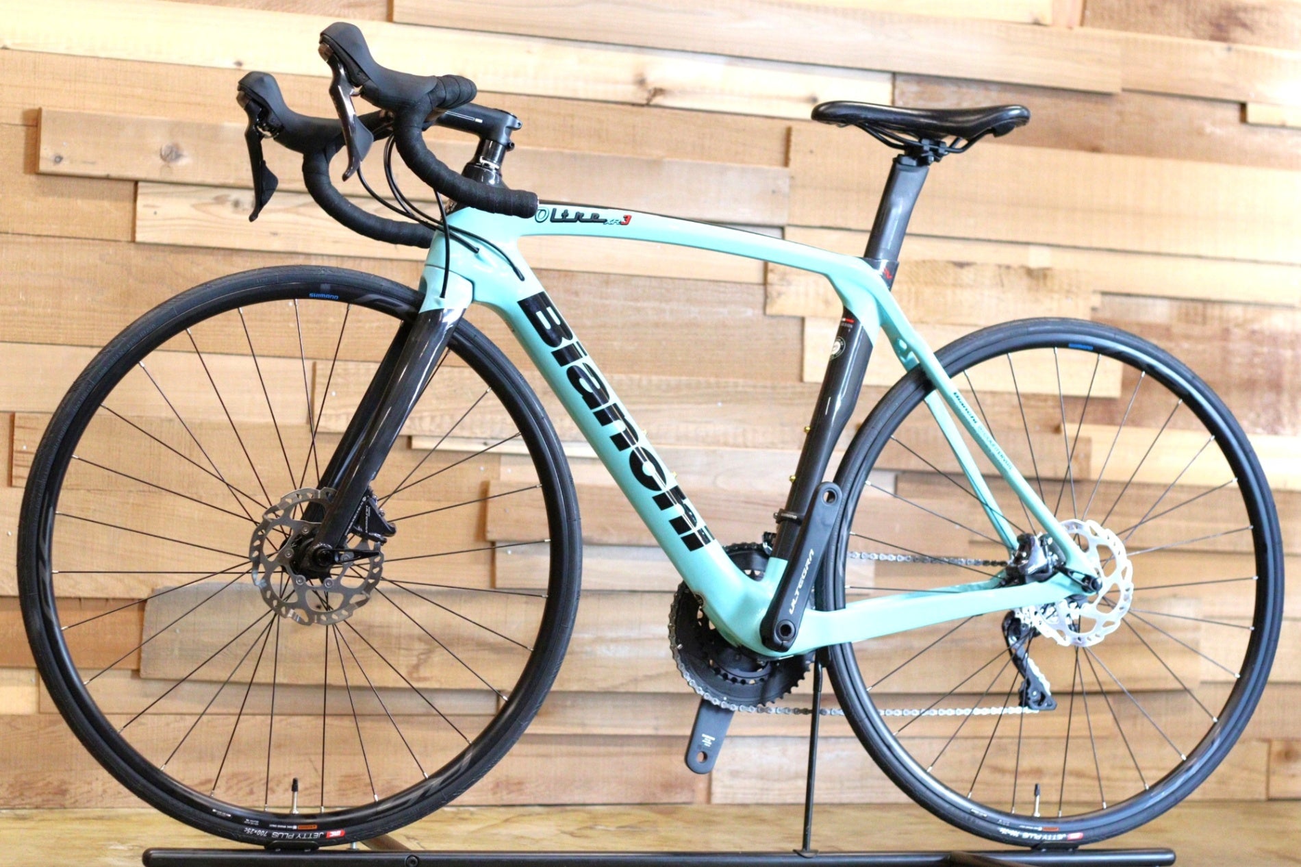 ビアンキ　オルトレXR3　Bianchi　シマノアルテグラ　di2 ビアンキ オルトレ XR3 シマノ アルテグラ Di2 ロードバイク 50サイズ