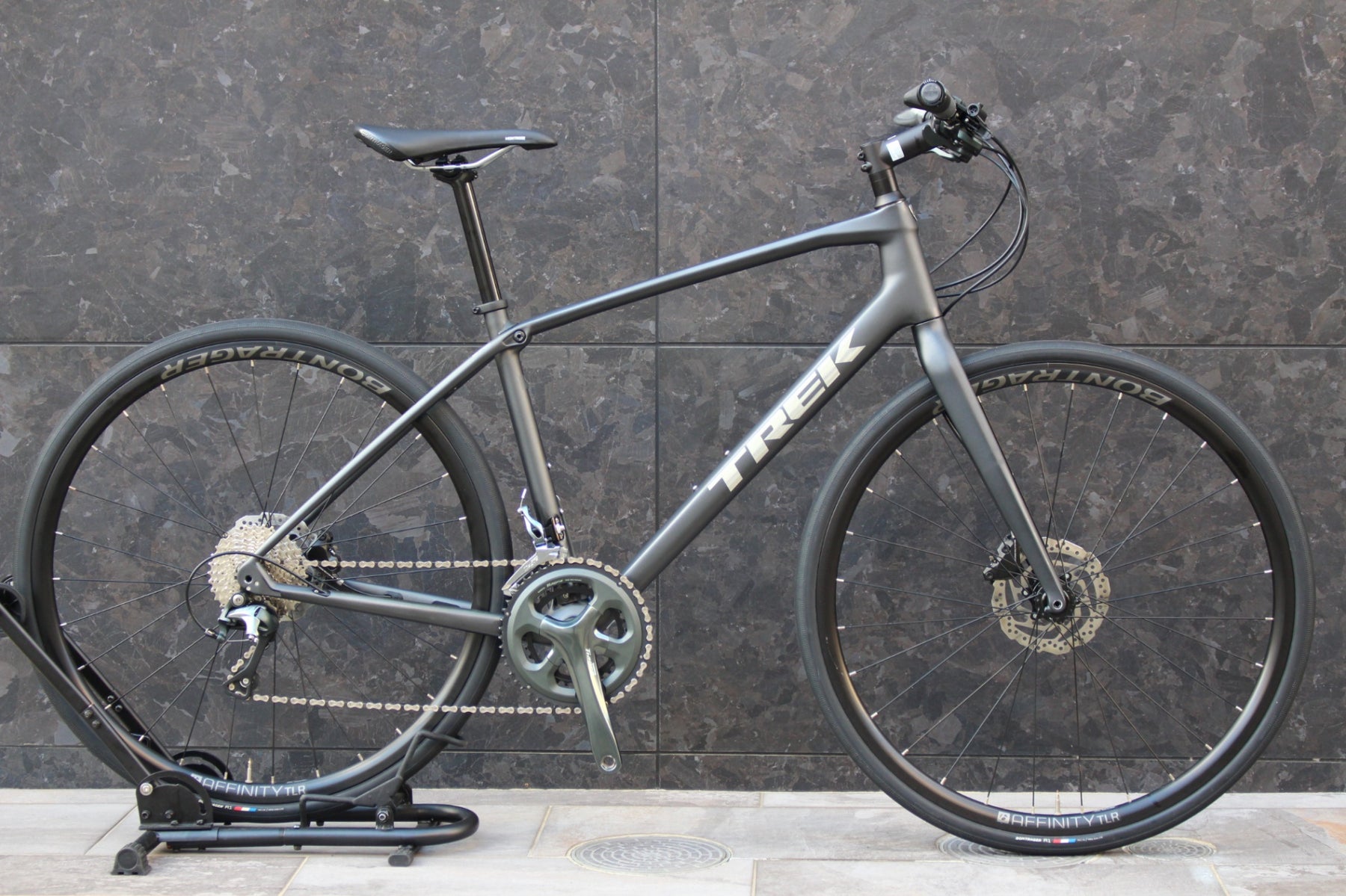 トレック TREK FX SPORT5 DISC 2021年モデル Mサイズ シマノ トレック TREK FX SPORT5 DISC 2021年モデル Mサイズ シマノ