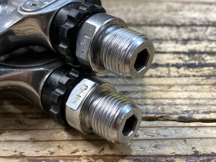 JS145 シマノ SHIMANO 105 PD-5700 ビンディングペダル SPD-SL ※ガリ傷