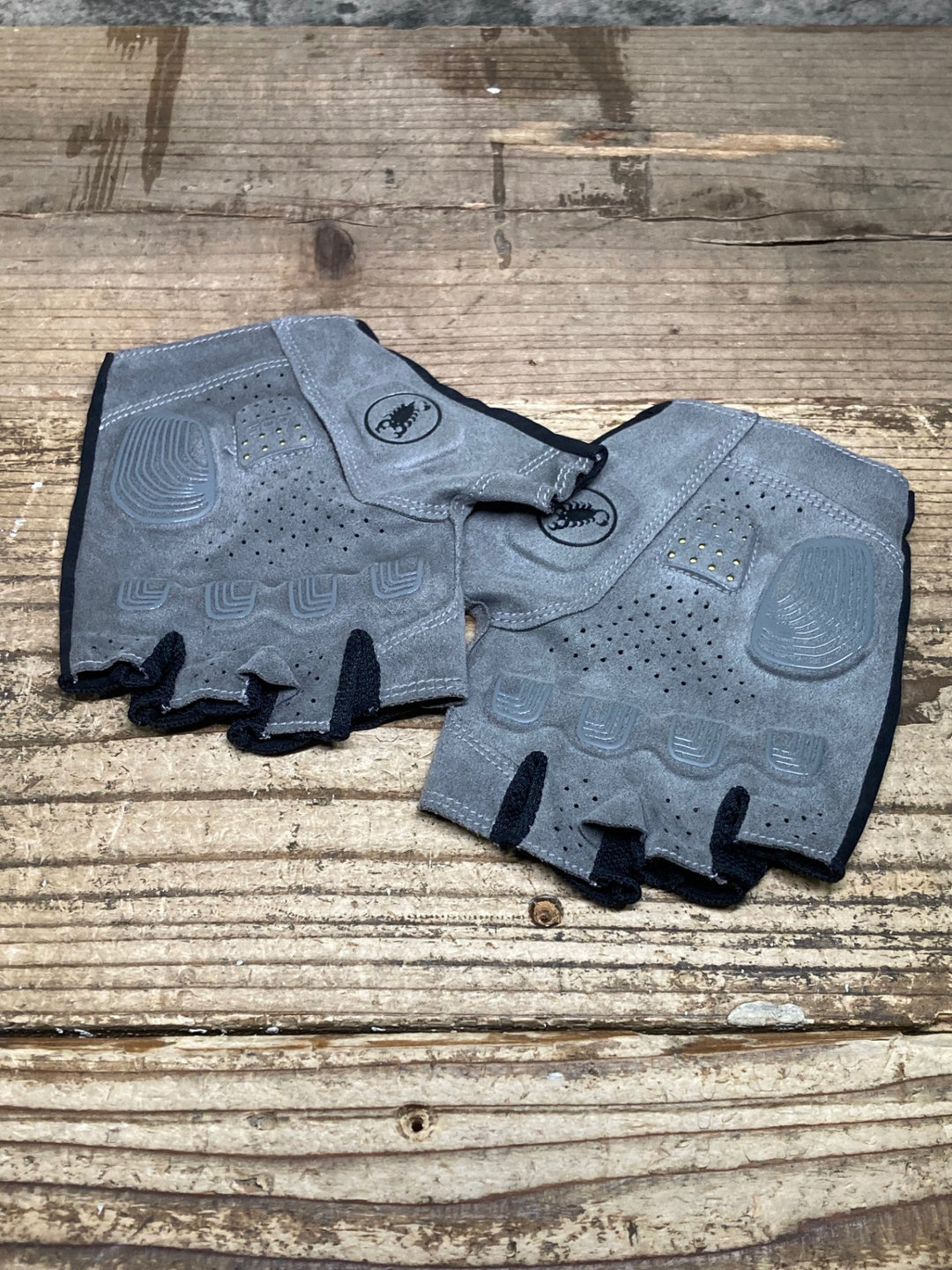 JH097 カステリ CASTELLI 指切りグローブ 黒 XL