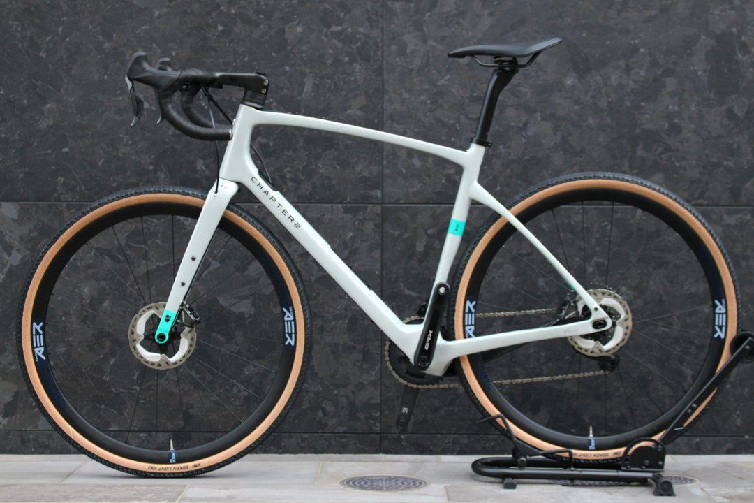 チャプター2 CHAPTER2 アオ AO 2020 Lサイズ シマノ GRX RX815 Di2 11S カーボン グラベルバイク 【福岡店】
