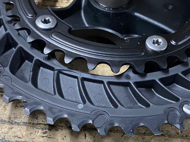JV819 シマノ SHIMANO 105 FC-R7000 クランクセット 黒 50/34T 172.5mm