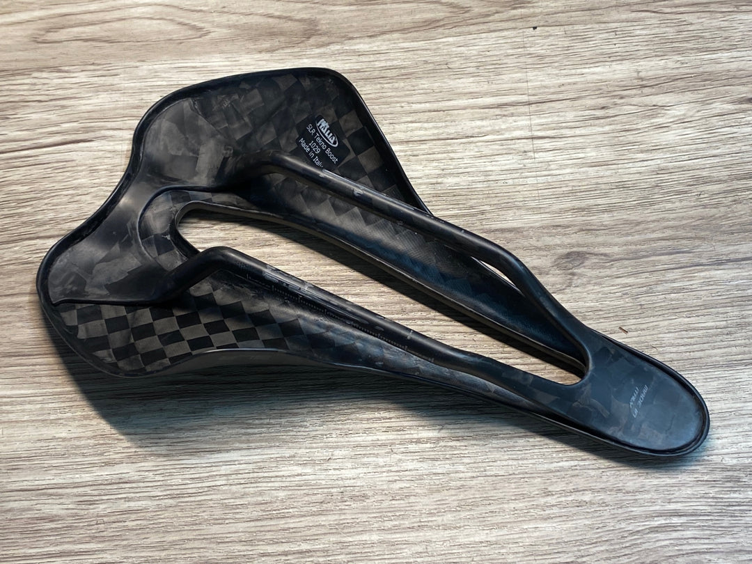 JC979 セライタリア selle italia SLR TEKNO BOOST サドル 黒 フルカーボン ENGINEED BY dallara