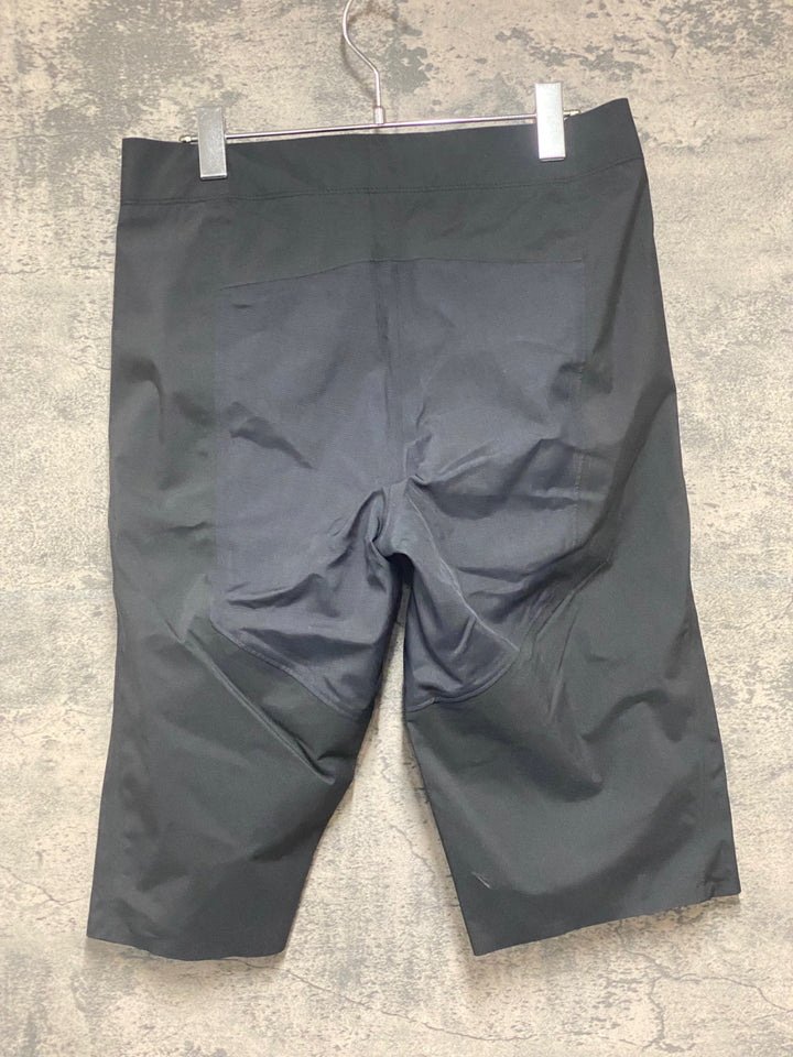 KI308 100％ Celium サイクルパンツ 黒 30
