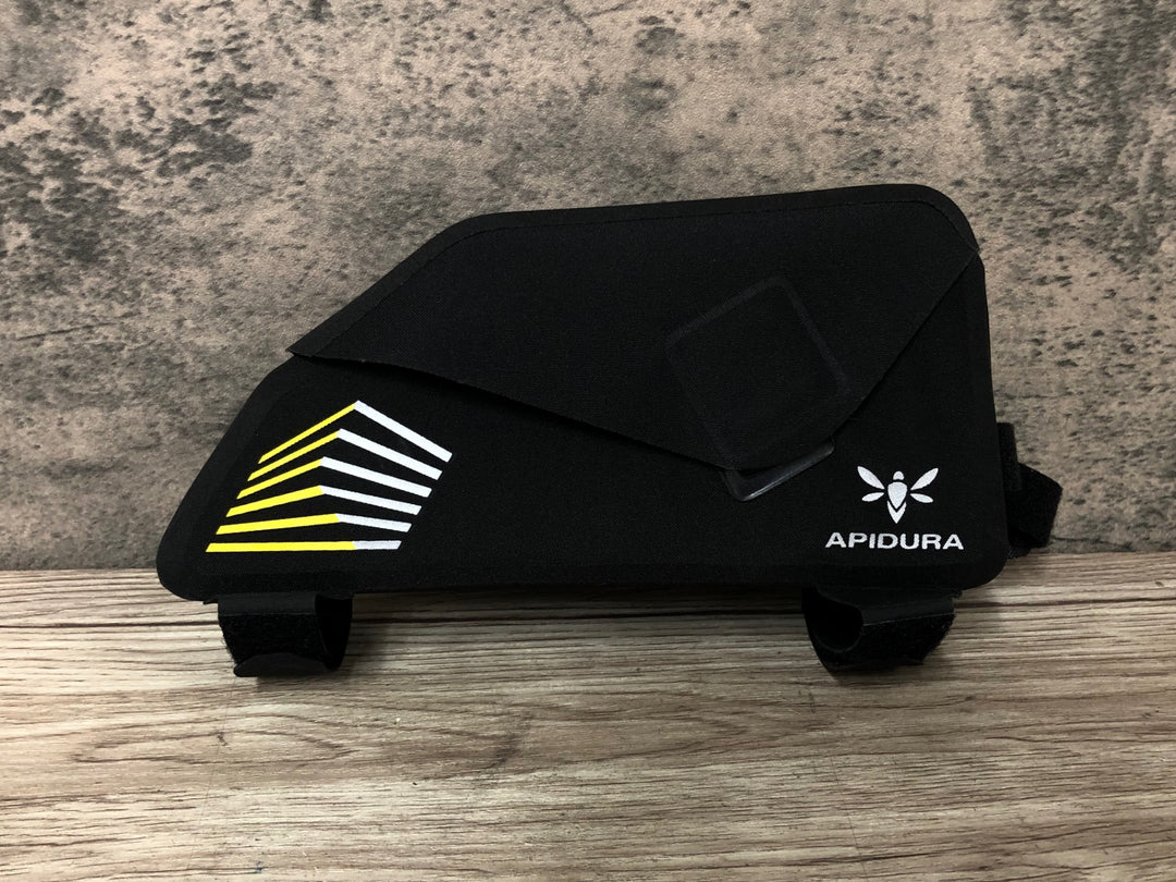 JY343 アピデュラ APIDURA RACING TOP TUBE PACK 1L トップチューブバッグ 黒