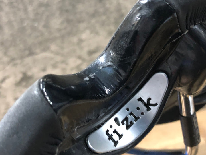 KO824 フィジーク fizik アリアンテ ALiANTE サドル 黒 kium レール