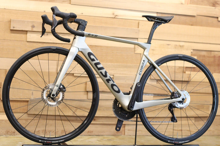 グスト GUSTO コブラ エヴォ COBRA EVO 2024 Mサイズ シマノ アルテグラ R8170 Di2 12S カーボン ロードバイク 【立川店】