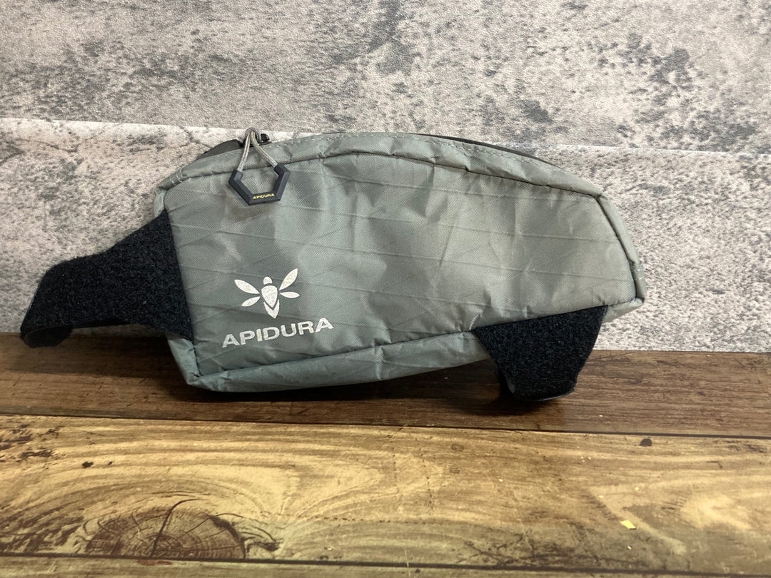 JW356 アピデュラ APIDURA BACKCOUNTRY TOP TUBE PACK トップチューブバッグ 1L ※汚れ