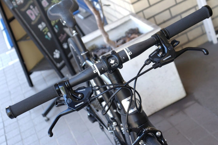 ルイガノ LOUIS GARNEAU アヴィエイター AVIATOR 9.0 2020 460サイズ シマノ 105 R7000 11S アルミ クロスバイク 【横浜店】