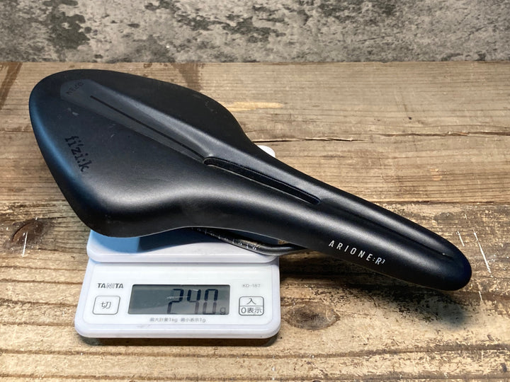 JM307 フィジーク fizik アリオネ ARIONE R3 サドル 黒 140mm kiumレール ※プレート欠品