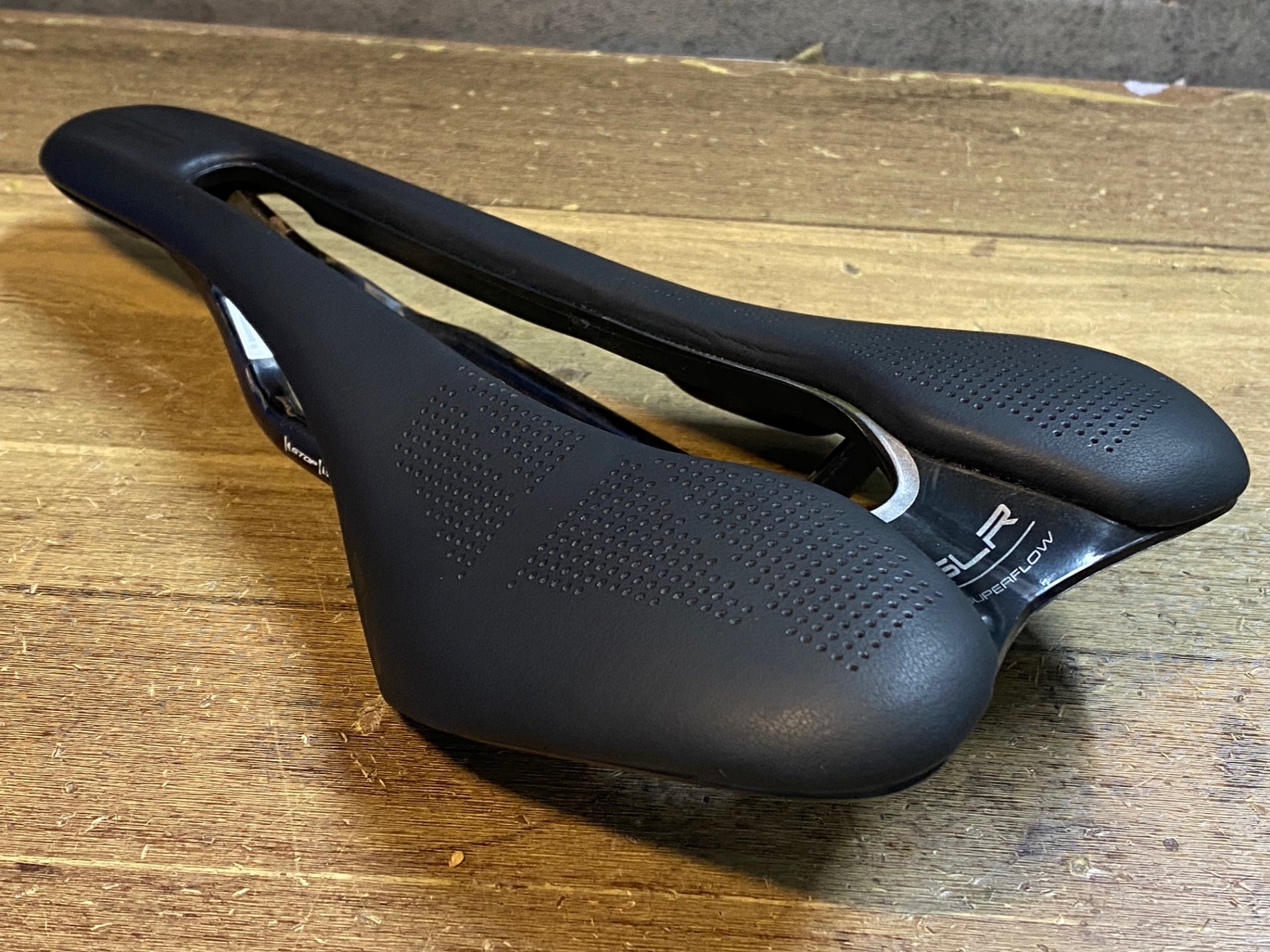 JT542 セライタリア selle italia SLR BOOST KIT CARBONIO SUPERFLOW