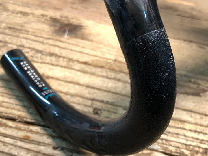 JP943 チャプター2 CHAPTER2 MANA BAR C-C-402mm STEM100mm 一体型カーボンハンドル マウント付属