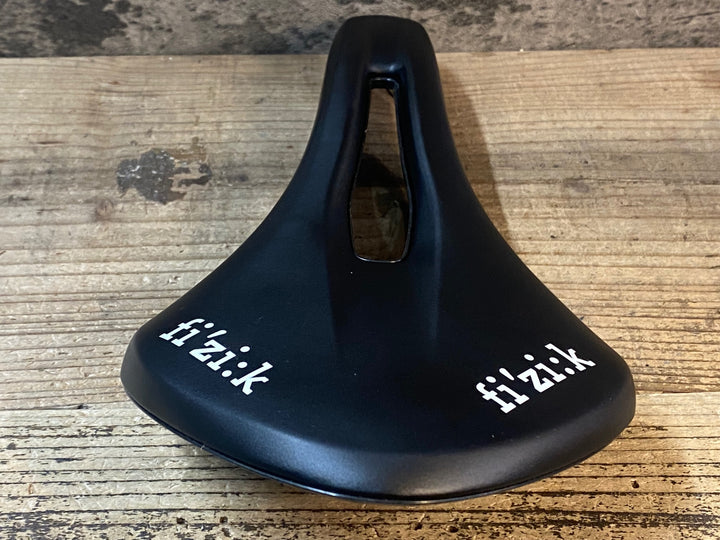 JP061 フィジーク fizik アリアンテ ALIANTE TEMPO サドル 143mm