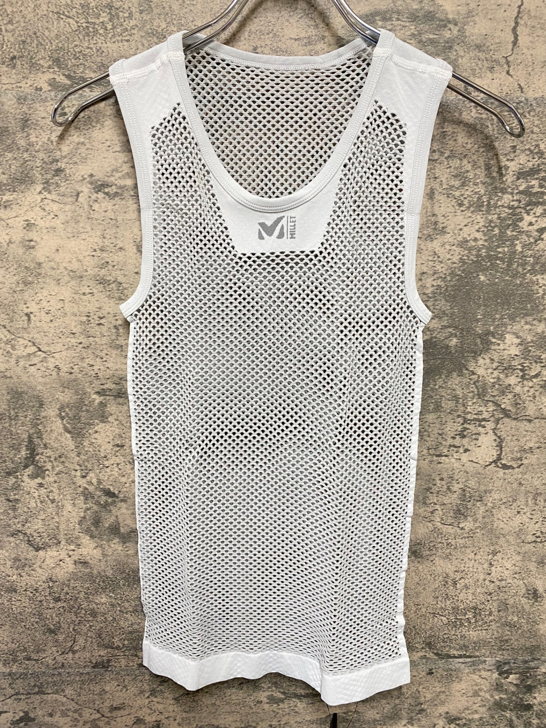 JY629 ミレー MILLET ノースリーブ ベースレイヤー 白 S/M メッシュ 未使用