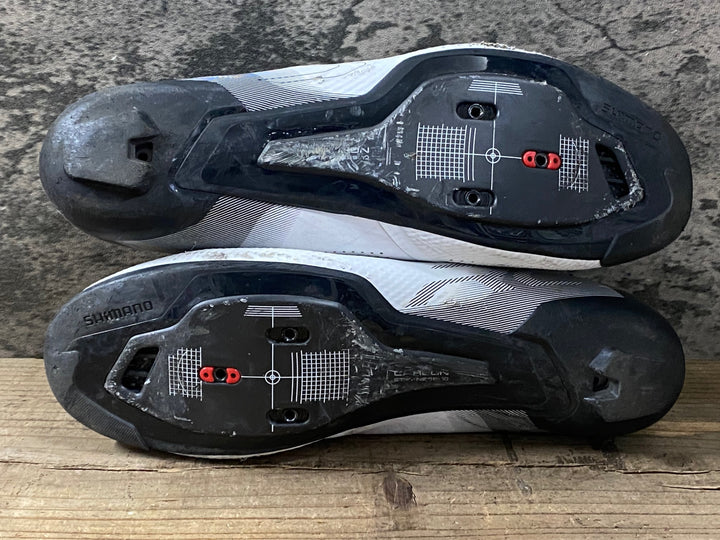 KH963 シマノ SHIMANO RC7 SHRC702M WIDE ビンディングシューズ 3穴 BOA 白 黒 EU43 ※右に僅かな穴有