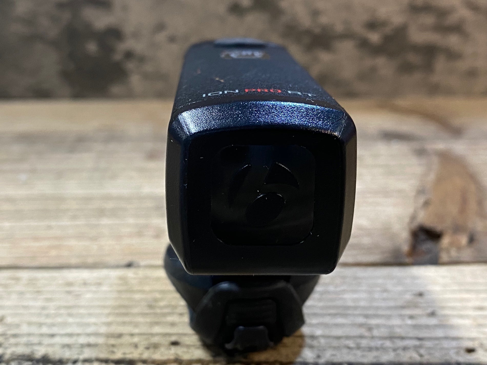 ボントレガー BONTRAGER ION PRO RT 1300 点灯確認済 JV486 ボントレガー BONTRAGER ION PRO RT 1300 フロントライト 点灯