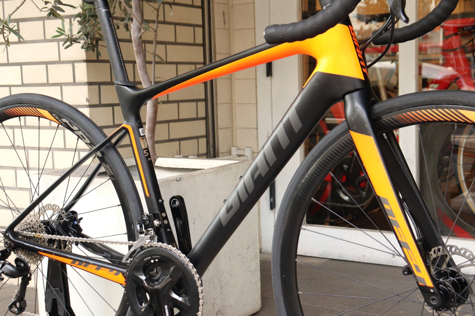 ジャイアント GIANT デファイ アドバンスド DEFY ADVANCED 2 DISC 2018