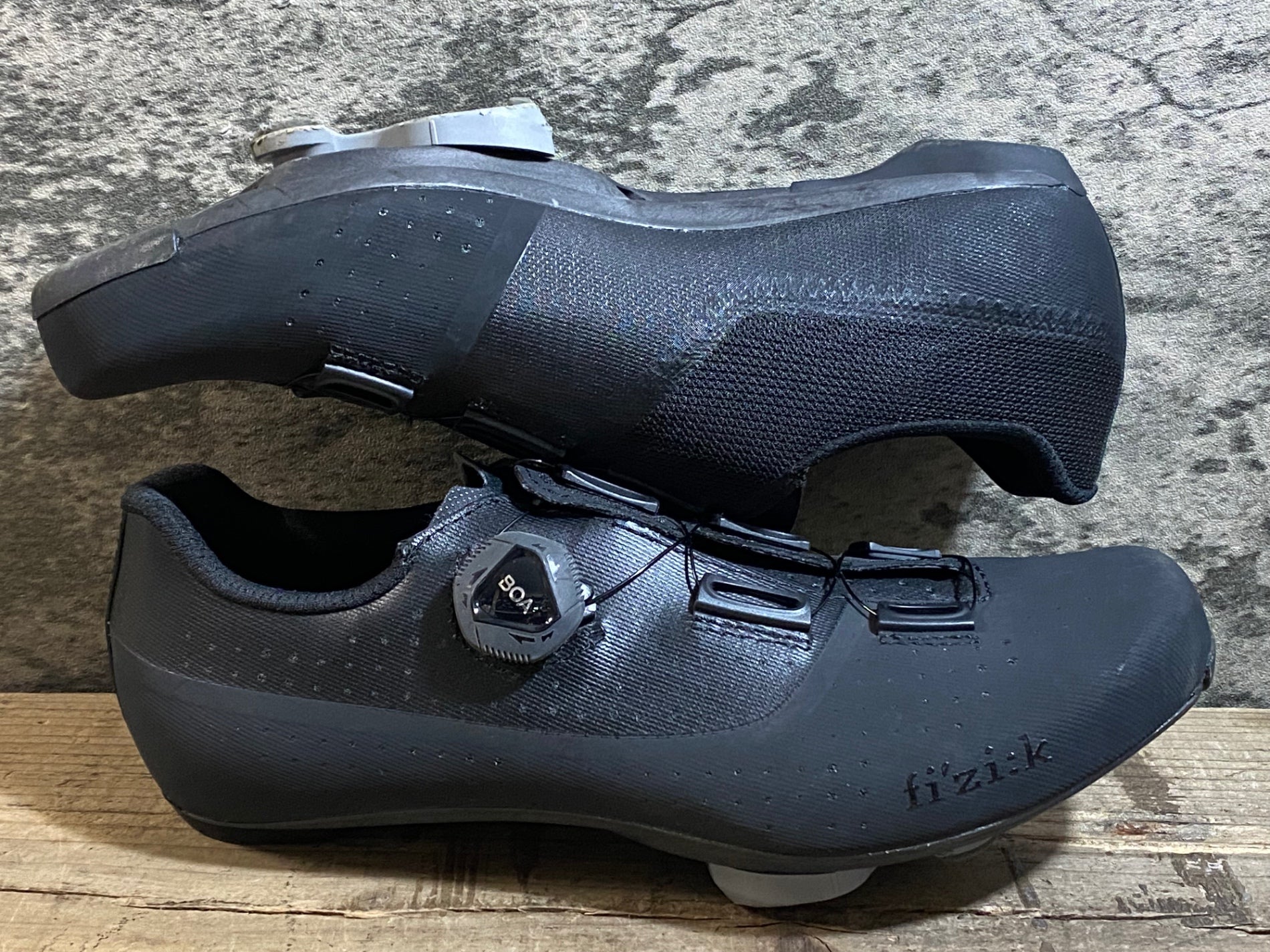 KE092 フィジーク fizik TEMPO OVERCURVE R4 SHOES ビンディング