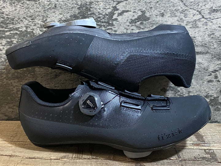 KE092 フィジーク fizik TEMPO OVERCURVE R4 SHOES ビンディングシューズ 3穴 BOA 黒 EU39