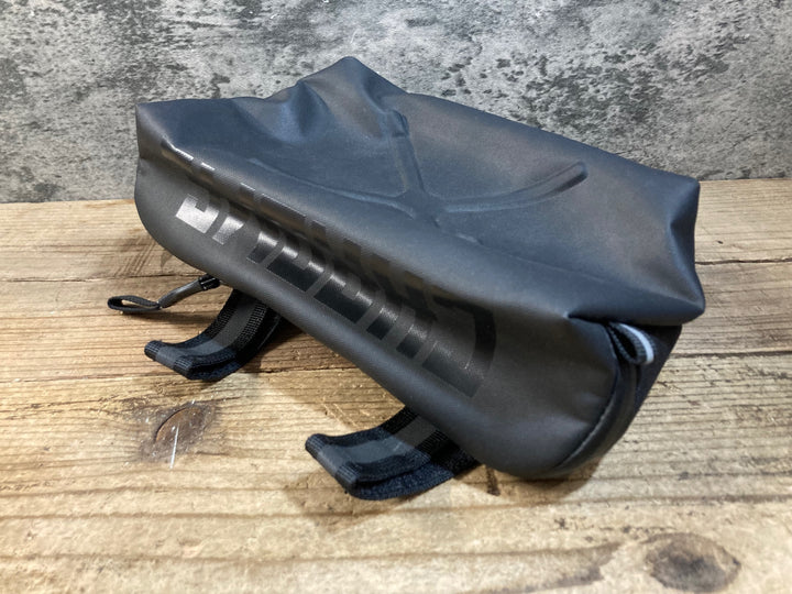 KF694 クローム CHROME HELIX HANDLEBAR BAG ハンドルバーバッグ 黒