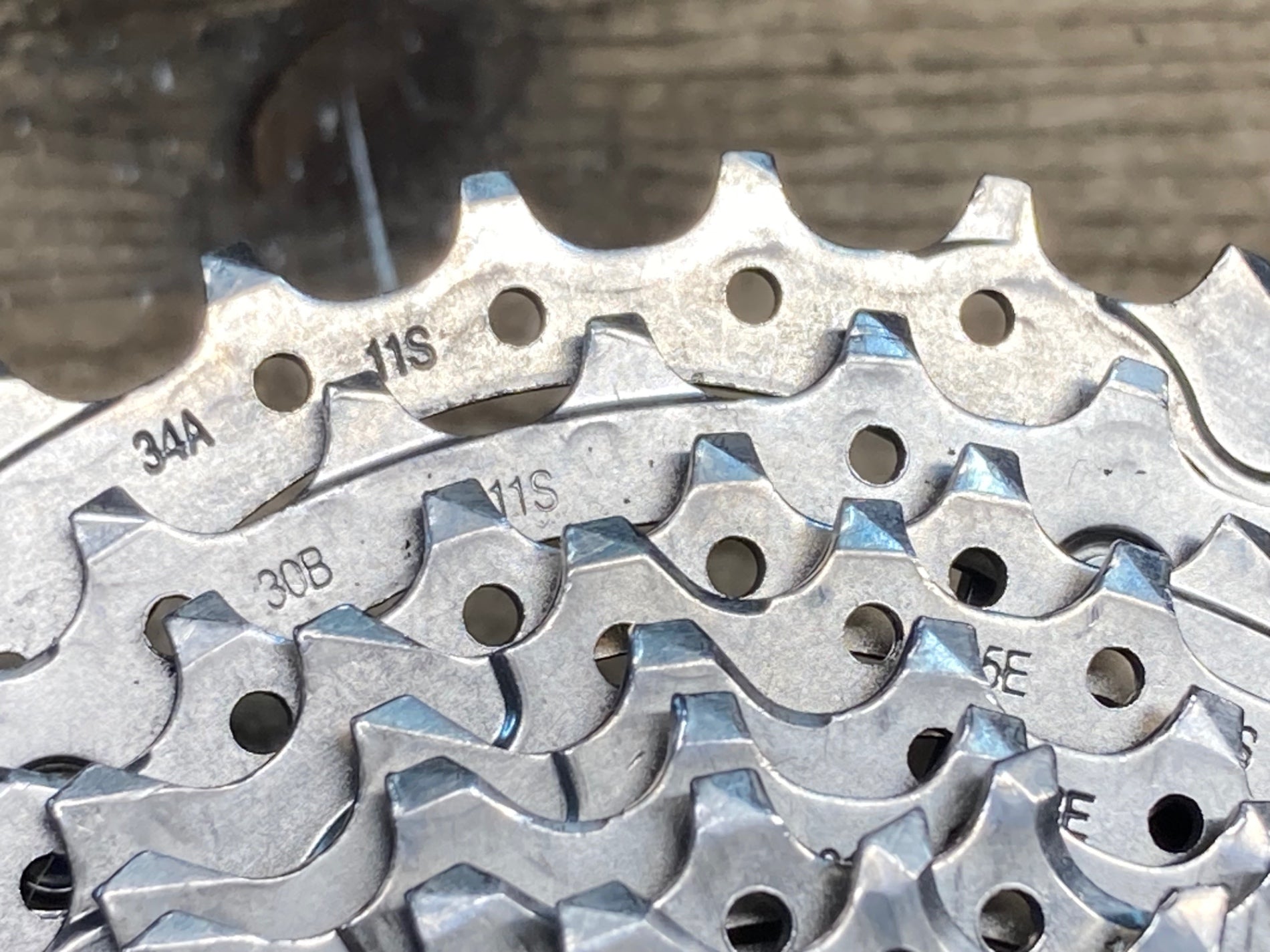 美品　Shimano CS-HG800-11 11-34T 11速用スプロケット シマノ CS-HG800 11S 11-34T ICSHG8001111134 自転車 カセット