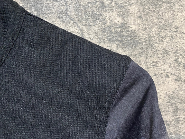 JQ532 イザドア Isadore signature climber's jersey 半袖サイクルジャージ 黒 XS 穴開き