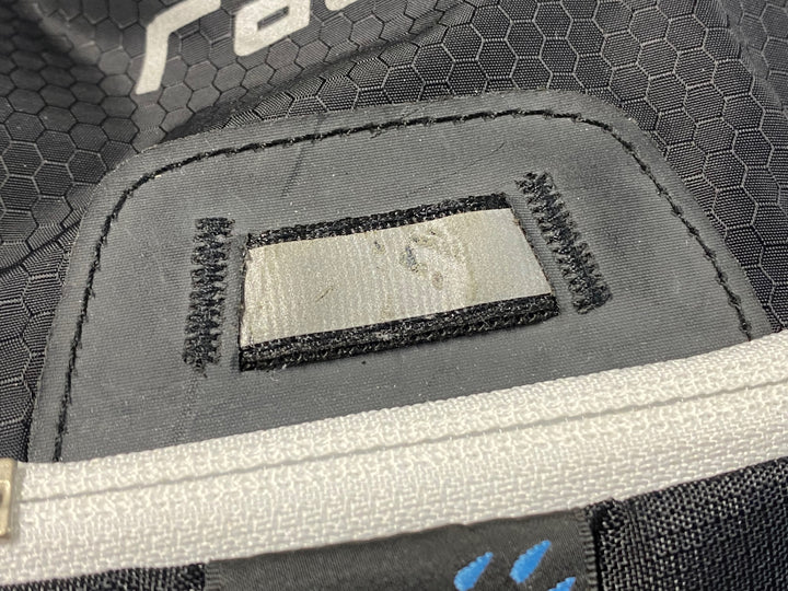 KE816 ドイター deuter RACE リュック バックパック 黒 グレー