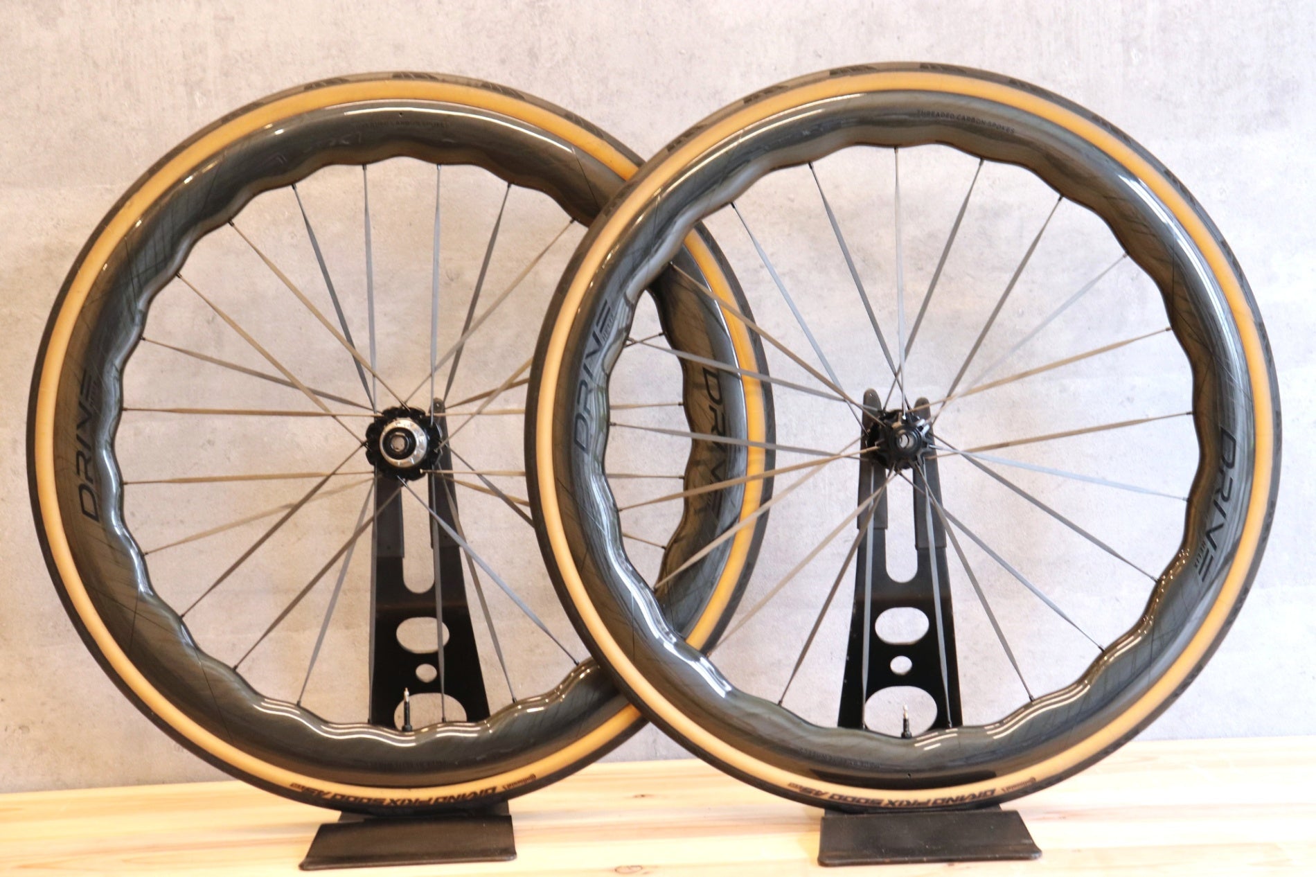 エリートホイールズ ELITEWHEELS ドライブ ヘリックス DRIVE HELIX 57D