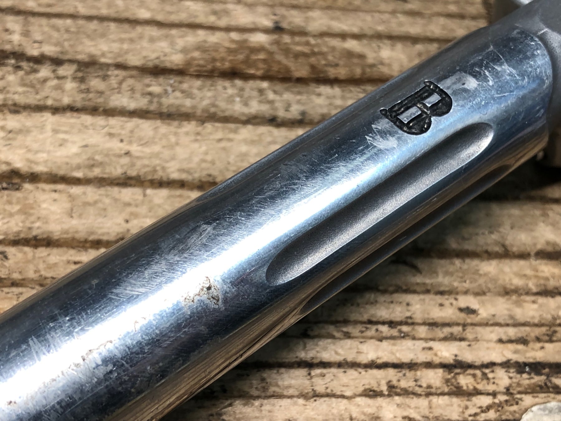 JO607 サカエ SAKAE SR LAPRADE シートポスト 200mm Φ26.2 – BICI