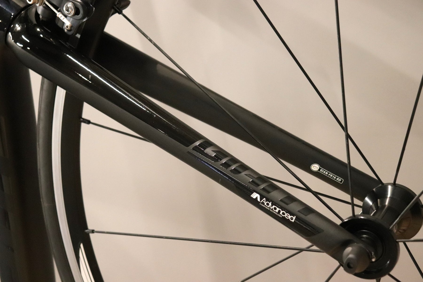 ジャイアント GIANT TCR ADVANCED PRO 2016モデル XSサイズ シマノ 105