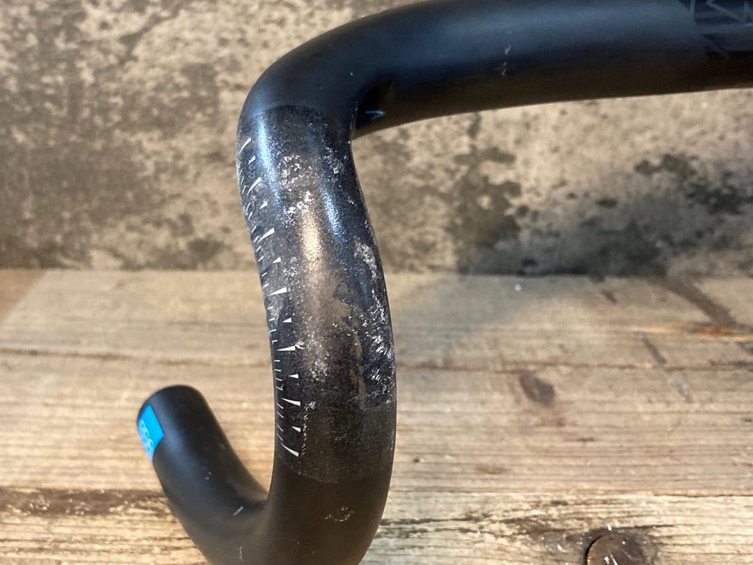 JQ854 シマノ SHIMANO プロ PRO VIBE SUPERLIGHT カーボン ドロップハンドル ブラケットC-C 400ｍｍ Φ31.8